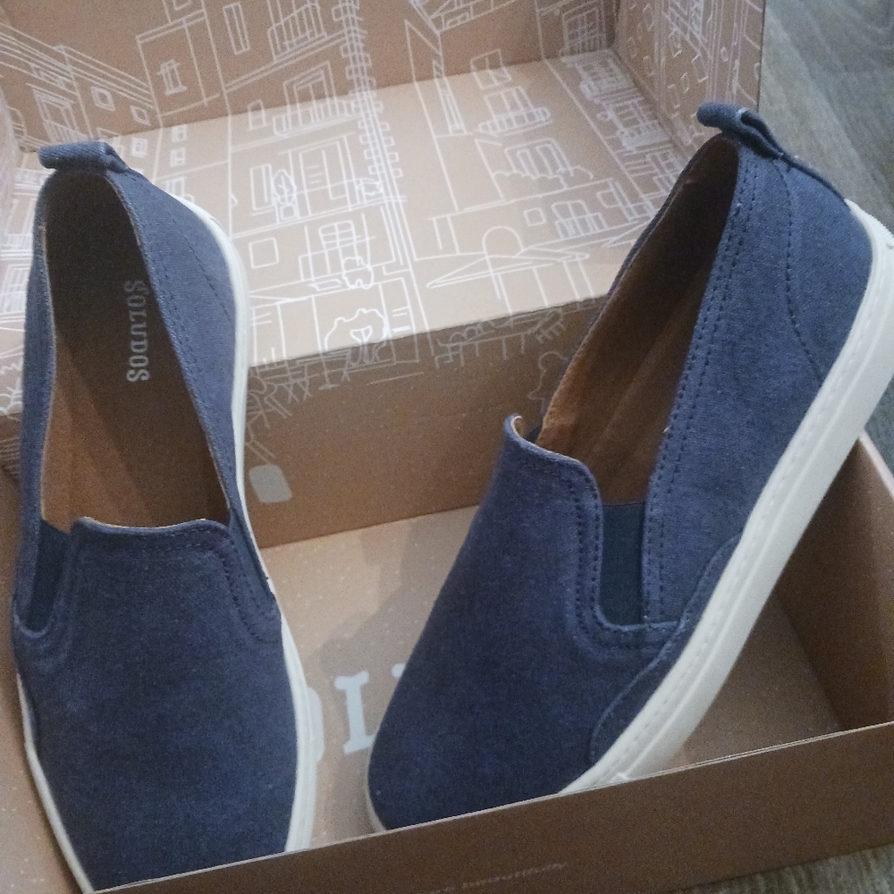 Soludos  Algarve Slip on Sneakers  Navy
